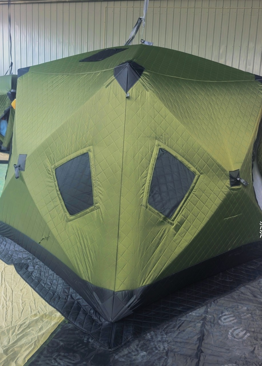 Twee-deurs wintervisstent met  - Fishing Equipment Needed recensie en prijs